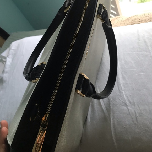 Michael Kors Purse - Picture 4 of 5